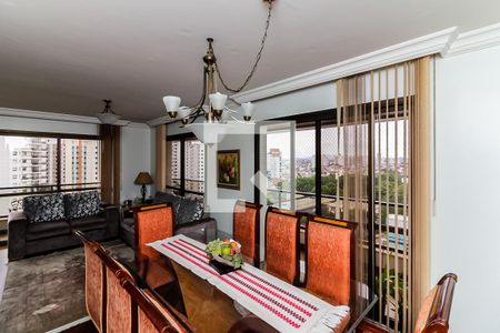 Apartamento à venda com 150m², 3 quartos e 3 vagas Apartamento à venda com 150m², 3 quartos e 3 vagasSala de Jantar