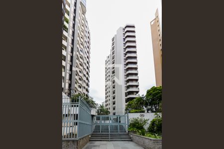 Apartamento à venda com 150m², 3 quartos e 3 vagas Apartamento à venda com 150m², 3 quartos e 3 vagasFachada