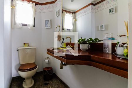 Apartamento à venda com 150m², 3 quartos e 3 vagas Apartamento à venda com 150m², 3 quartos e 3 vagasLavabo