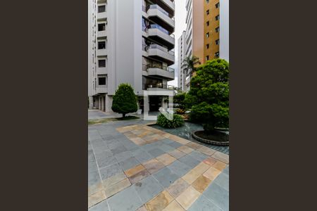 Apartamento à venda com 150m², 3 quartos e 3 vagas Apartamento à venda com 150m², 3 quartos e 3 vagasÁrea Externa