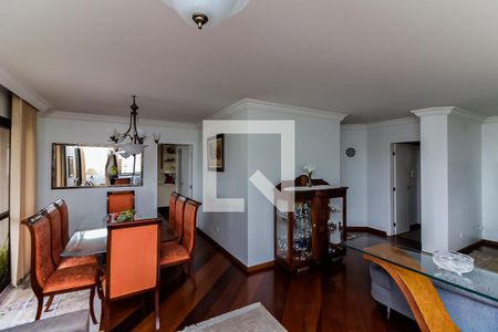 Apartamento à venda com 150m², 3 quartos e 3 vagas Apartamento à venda com 150m², 3 quartos e 3 vagasSala de Estar