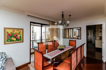 Apartamento à venda com 150m², 3 quartos e 3 vagas Apartamento à venda com 150m², 3 quartos e 3 vagasSala de Jantar