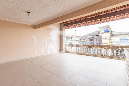 Sacada de casa à venda com 2 quartos, 250m² em Veloso, Osasco