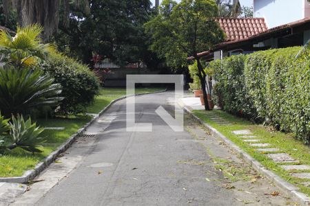 Casa de condomínio à venda com 400m², 4 quartos e 2 vagasVista do condominio