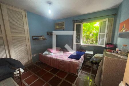 Casa de condomínio à venda com 400m², 4 quartos e 2 vagasQuarto 2