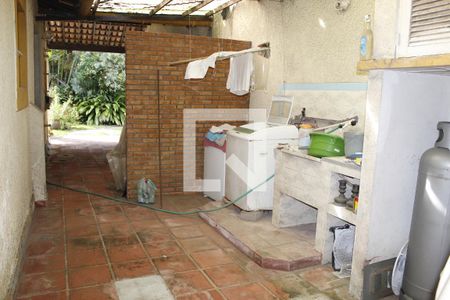 Casa de condomínio à venda com 400m², 4 quartos e 2 vagasLavanderia