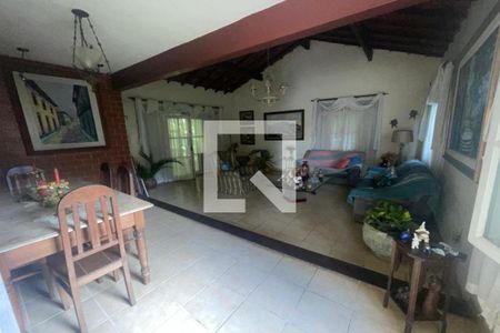 Sala de casa de condomínio à venda com 4 quartos, 400m² em Anil, Rio de Janeiro