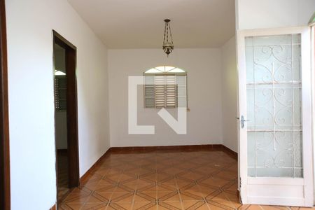 Sala de casa à venda com 3 quartos, 110m² em Glória, Belo Horizonte