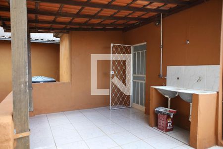 Casa à venda com 110m², 3 quartos e sem vagaÁrea de Serviço