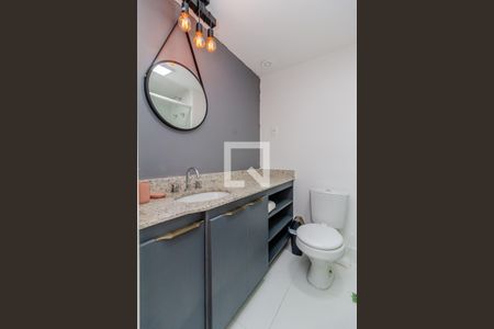 Banheiro de apartamento para alugar com 1 quarto, 27m² em Partenon, Porto Alegre