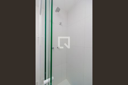Banheiro de apartamento para alugar com 1 quarto, 27m² em Partenon, Porto Alegre