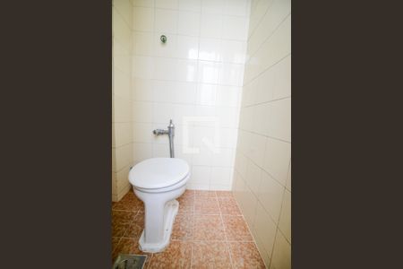 Apartamento para alugar com 85m², 2 quartos e 1 vaga Apartamento para alugar com 85m², 2 quartos e 1 vagaBanheiro de Serviço