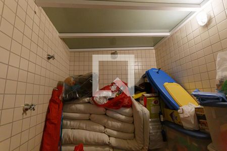 Casa para alugar com 1200m², 5 quartos e 8 vagassauna