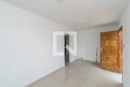 Sala de casa para alugar com 3 quartos, 99m² em Olaria, Rio de Janeiro