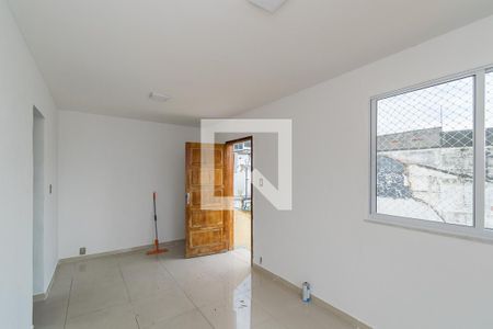 Sala de casa para alugar com 3 quartos, 99m² em Olaria, Rio de Janeiro