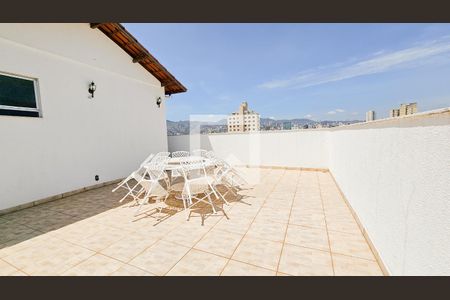 Apartamento à venda com 200m², 5 quartos e 2 vagasTerraço