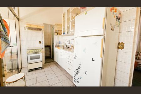 Apartamento à venda com 200m², 5 quartos e 2 vagasCozinha 02