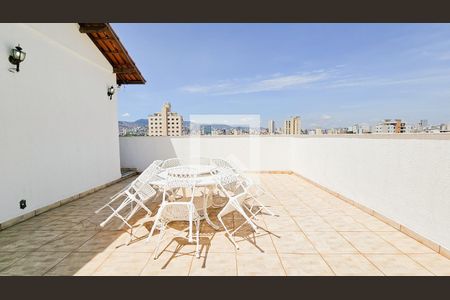 Apartamento à venda com 200m², 5 quartos e 2 vagasTerraço