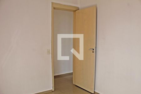 Quarto 2 de apartamento para alugar com 2 quartos, 48m² em Vila Curuçá, São Paulo