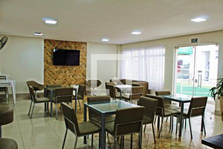 Apartamento para alugar com 48m², 2 quartos e 1 vagaÁrea comum - Salão de festas