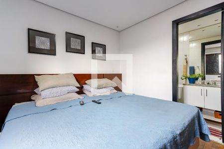 Suíte de apartamento à venda com 3 quartos, 90m² em Vila Paiva, São Paulo