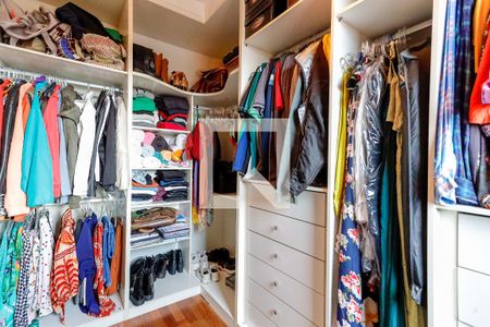 Apartamento à venda com 90m², 3 quartos e 2 vagasCloset