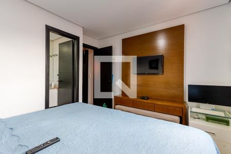 Suíte de apartamento à venda com 3 quartos, 90m² em Vila Paiva, São Paulo