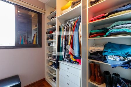 Apartamento à venda com 90m², 3 quartos e 2 vagasCloset
