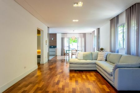Sala de casa para alugar com 3 quartos, 320m² em Vila Rosalia, Guarulhos
