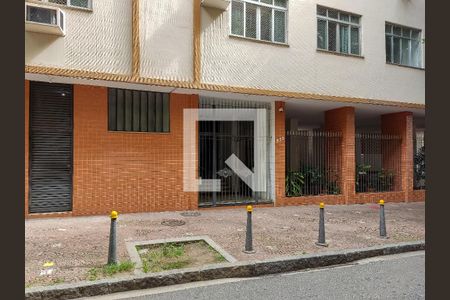 Apartamento à venda com 80m², 2 quartos e 1 vagaFachada e portaria