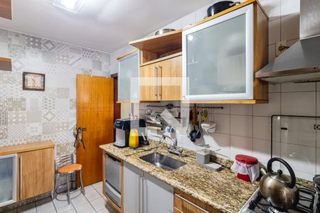 Apartamento à venda com 101m², 3 quartos e 2 vagasCozinha