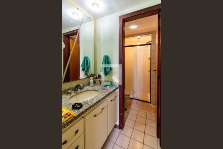 Apartamento à venda com 101m², 3 quartos e 2 vagasBanheiro 02