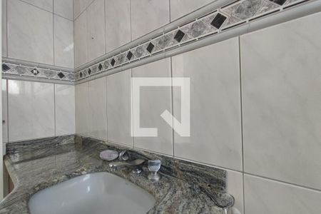 Banheiro suíte de apartamento à venda com 3 quartos, 118m² em Guarani, Campinas
