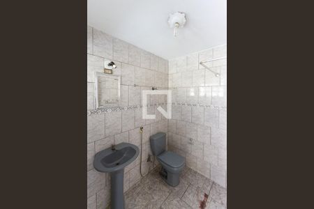 Banheiro de casa à venda com 3 quartos, 224m² em Vila Ivone, São Paulo
