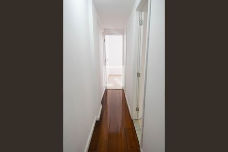 Corredor de apartamento para alugar com 2 quartos, 65m² em Copacabana, Rio de Janeiro