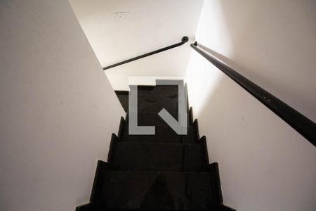 Apartamento para alugar com 80m², 2 quartos e 1 vagaEscada