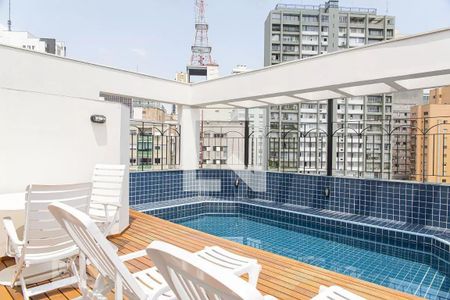 Apartamento à venda com 57m², 1 quarto e sem vagaÁrea comum - Piscina