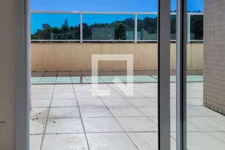 Apartamento à venda com 132m², 3 quartos e 2 vagasVaranda