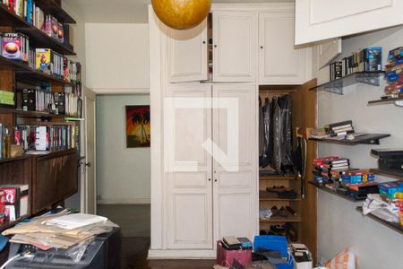 Quarto  de apartamento à venda com 3 quartos, 197m² em Lagoa, Rio de Janeiro