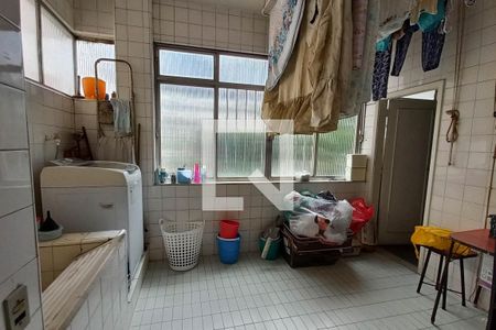 Apartamento à venda com 197m², 3 quartos e 1 vagaÁrea de Serviço