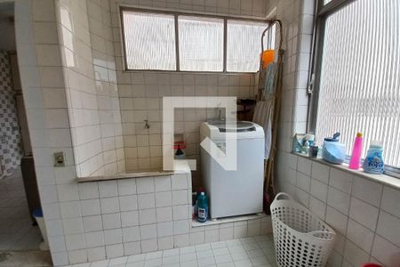 Apartamento à venda com 197m², 3 quartos e 1 vagaÁrea de Serviço