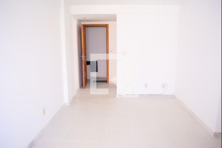 Sala com varanda de apartamento para alugar com 3 quartos, 70m² em Saboeiro, Salvador