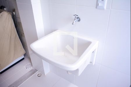 Apartamento para alugar com 70m², 3 quartos e 1 vagaÁrea de Serviço