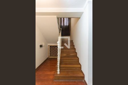 Casa à venda com 283m², 4 quartos e 4 vagasHall de entrada