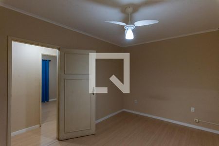 Casa à venda com 283m², 4 quartos e 4 vagasSuíte 2