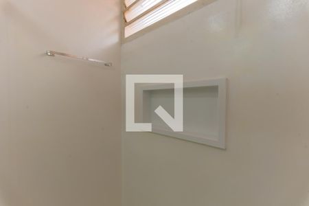 Casa à venda com 283m², 4 quartos e 4 vagasBanheiro Social