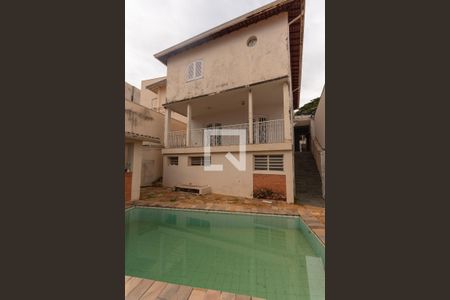Casa à venda com 283m², 4 quartos e 4 vagasÁrea comum - Piscina