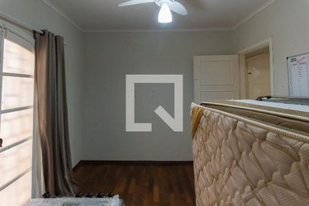 Casa à venda com 283m², 4 quartos e 4 vagasEscritório