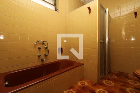 Apartamento à venda com 230m², 3 quartos e 2 vagasBanheiro Quarto 3 - Suíte