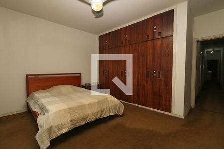 Apartamento à venda com 230m², 3 quartos e 2 vagasQuarto 3 - Suíte